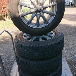 BS2024年製【7部山】スタッドレス195/65R15プリウス等 BS2024年製【7部山】スタッドレス195/65R15プリウス等 BS2024年製【7部