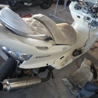 ヤマハ　マジェスティ250C　SG03J　人気の白　鍵書類付き　エンジン不動 部品取り　欠品多数 ヤマハ マジェスティ250C SG03J 人気の白 鍵書類付き エンジン不動