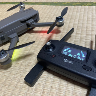 ラジコン 少しお値下げ！Holy Stoneの本格的ドローン！早い方どうぞ！