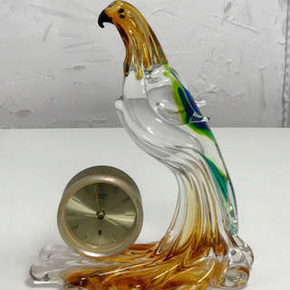 マルティグラス　ガラス製鳥の置き時計