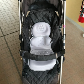 コンビのベビーカー 最上級モデル グランパセオ LX-720、税込75600円