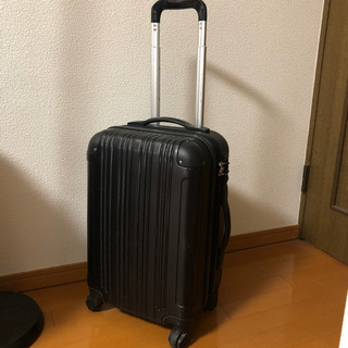 スーツケース(黒) TSAロック・拡張ジッパー・機内持ち込み
