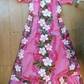 【お値下げしました】可愛いフラドレス　ハワイ　ピンク　ロングドレス