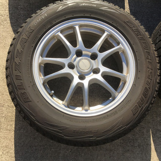 中古スタッドレスセット215/65R16ヴェルファイア