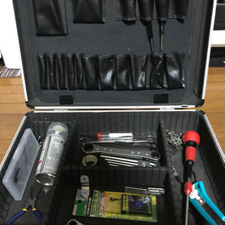 アタッシュケース　工具箱