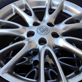 値下げ】日産純正アルミ・スタッドレスタイヤ245/45R18 手渡し限定