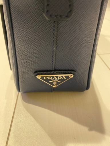 PRADA バッグ　ビジネス