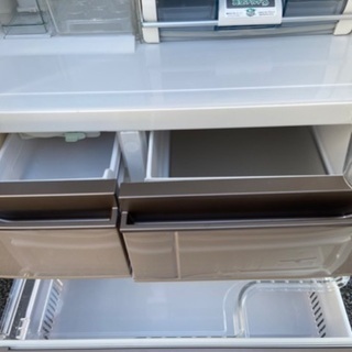 東京都内、東京近郊への配送料込み！】HITACHI 日立 大型冷蔵庫 616L