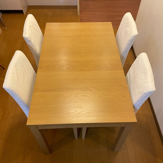 【ネット決済】IKEA 伸縮 テーブル BJURSTA (椅子付...