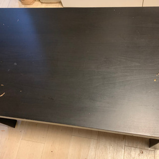 IKEAのコーヒーテーブル 黒