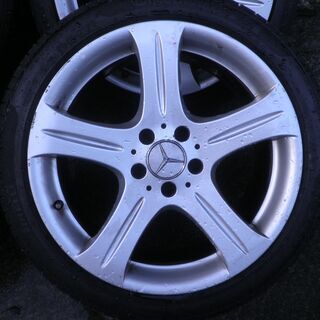 商談中です　ベンツＥクラス、Ｗ２１１、アバンギャルド純正オプション？８.５Ｊ－１８インチ、２４５／４０