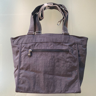 バッグ 新品です。KIPLING トートバッグ ボストンバッグ ハンドバッグ 