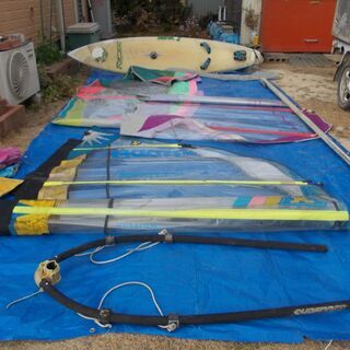 値下げしました。ウインドサーフィンサーフボードです。3万円