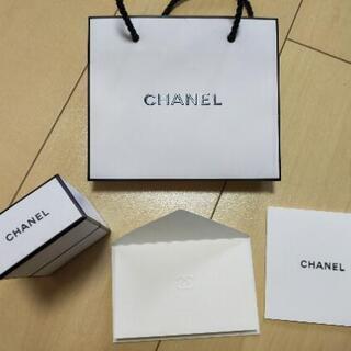 CHANEL　箱小