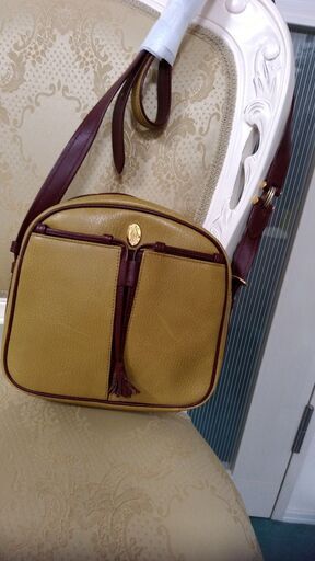 お受け渡し者様決まりましたありがとうございますCartier斜めがけ