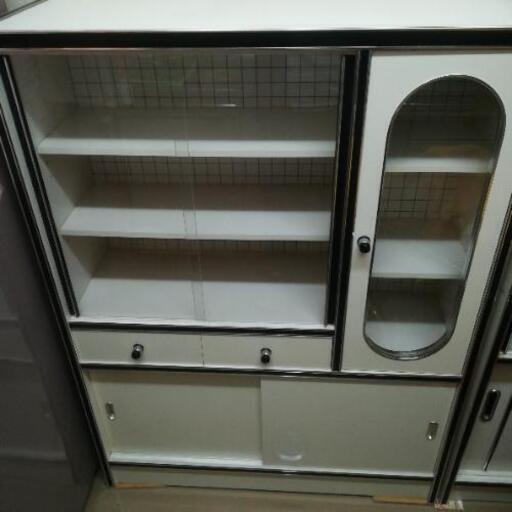❰急募❱　食器棚(お値下げしました)