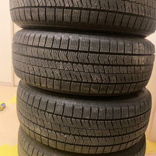 中古タイヤ 215 /60R17 ブリヂストン VRX2