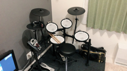 Roland 電子ドラム TD-11KV-S キックペダルはKT-10