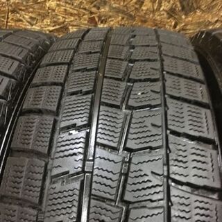 DUNLOP WINTER MAXX WM01 205/60R16 16インチ スタッドレス 4本 2015年製 バリ溝 ヴォクシー ステップワゴン等　(VTD319) クレジットカード QR決済可能