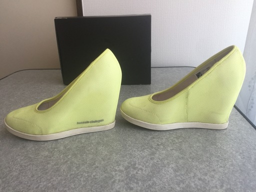 Puma 24 フセイン チャラヤン ウィッジ パンプス スニーカー Taramira 早稲田の靴 パンプス の中古あげます 譲ります ジモティーで不用品の処分