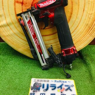 超特価商品！ マキタ makita AT425HE 高圧エアタッカー【リライズ野田愛宕店】【中古】管理番号：ITW55HC5XT1H