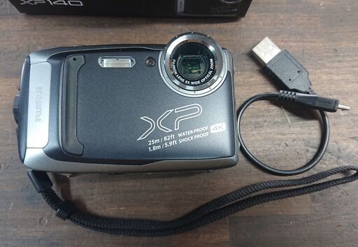 FUJIFILM  FINEPIX XP140 　25ｍ防水/1.8Ⅿ衝撃構造　▼当方1度だけの使用の美品です。（新品同様品） 9120円