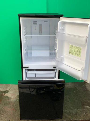 シャープ　ノンフロン冷凍冷蔵庫SJ-D14B-B  2016年製　137L