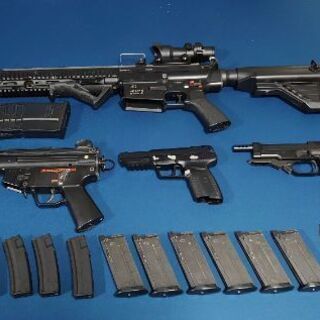 サバゲー用品セット(ガン×4、チョッキ、排マグポーチ、バックetc)