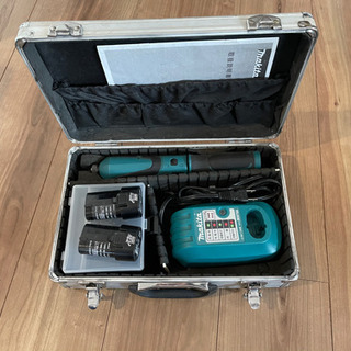 マキタ ペンインパクトドライバ　TD021D 7.2V 純正バッテリー付き　makita