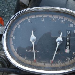 ホンダ　CB72タイプ２をCBM72タイプ２に訂正します。　1965年製？走行8958Km。喧嘩メーター　比較的美品　追加：現在、不動です。