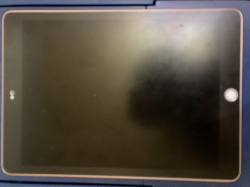 中古　iPad 6th Wi-Fi 128GB ゴールド