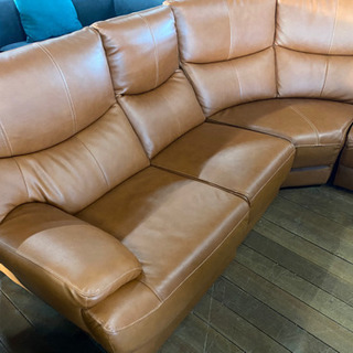 革製のコーナー5点セット！ガチ30万円コース！ちょっと擦れがあるんで39800円でいきます！