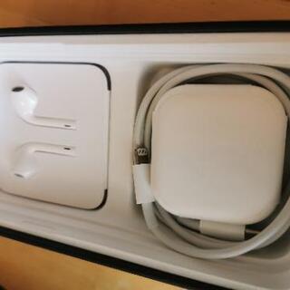 iPhone 11 Pro シルバー 512 GB SIMフリー
2020/10に購入しました。