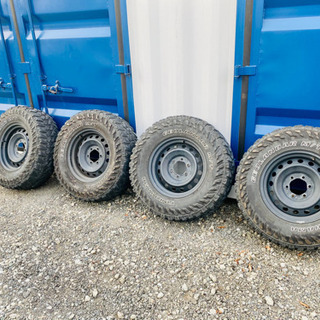 プラドFJクルーザージオランダー285/70R17 2017年製造