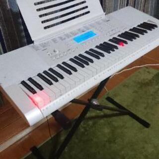 決まりました。CASIO カシオ 光ナビゲーションキーボード LK-211 61鍵盤