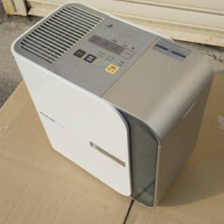 2010年製　Panasonic 加熱気化式加湿器