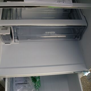 キッチン家電 美品◇引取り歓迎◇AQUA 3ドア272L冷蔵庫 自動製氷