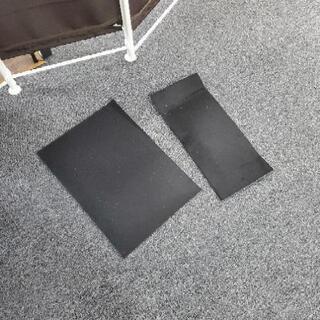 【終了】タイルカーペット 61枚 ボンド付き