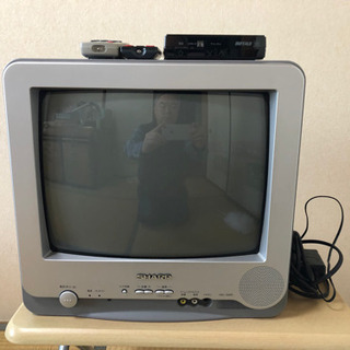 14型ブラウン管テレビ(地デジチューナー付き)