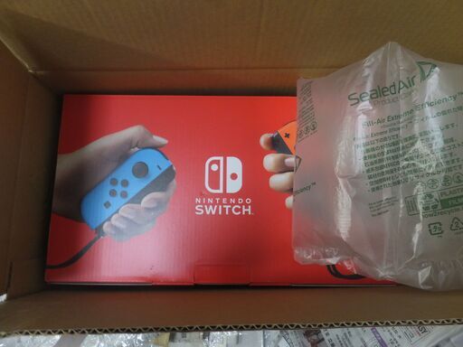 新品未開封　ｓｗｉｔｃｈ　本体　ネオンブルー・レッド　１２日到着仕立て