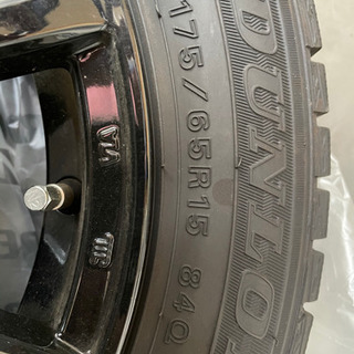 スタッドレスタイヤ.ホイール売ります