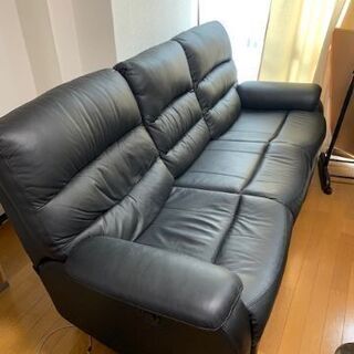 ニトリ3人掛け電動リクライニングソファ（黒）ビリーバー 利用期間10か月