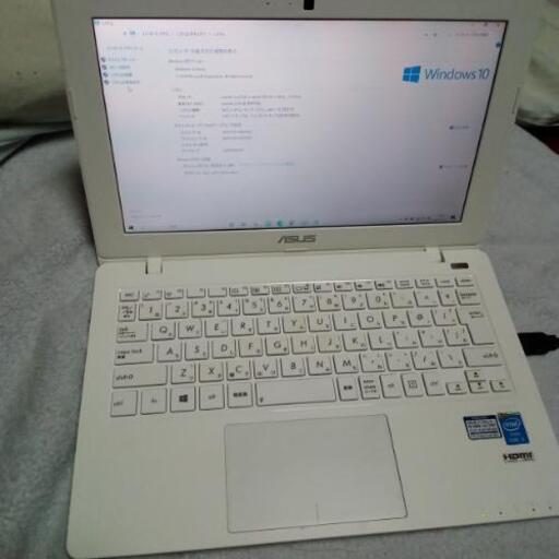 ノートPC　ASUS X200L