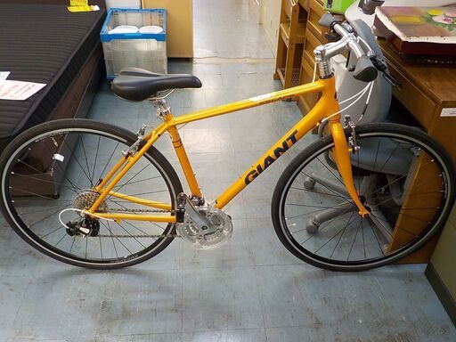 ID:G951027　２４変速自転車(GIANT　ESCAPE　R3）　Ｓ