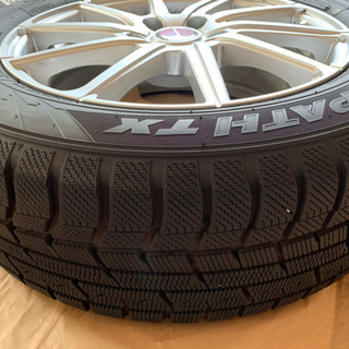 お譲り先決定済）スタッドレスタイヤ 215/60R17