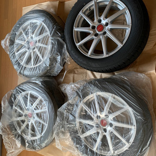 お譲り先決定済）スタッドレスタイヤ 215/60R17