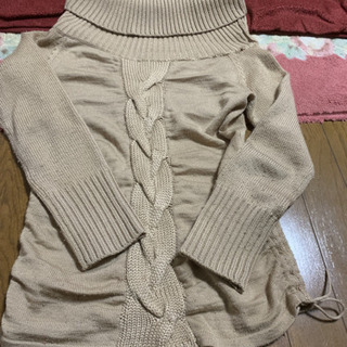 タートルネックセーター？