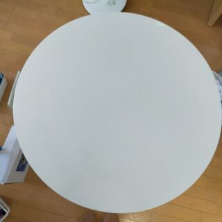 イサムノグチ・サイクロンテーブル