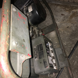 新ダイワEG2700発電機動作品