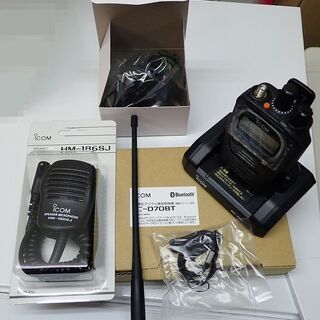 札幌 icom アイコム 無線機 IC-D70BT バッテリ BP-290 充電台 BC-226 HM-186SJ 未使用 トランシーバー